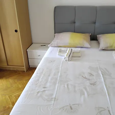 Pensión Pansion Panorama 3*