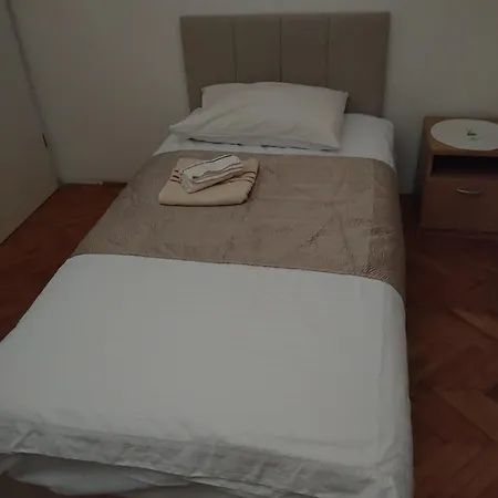 招待所 杜布罗夫尼克全景膳食公寓酒店 3*