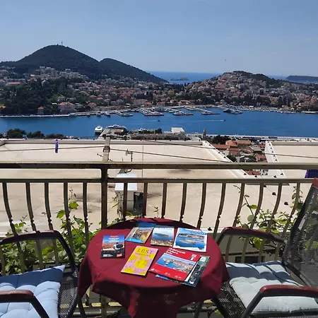 Pansion Panorama Dubrovnik's Beatiful Sea View 3*