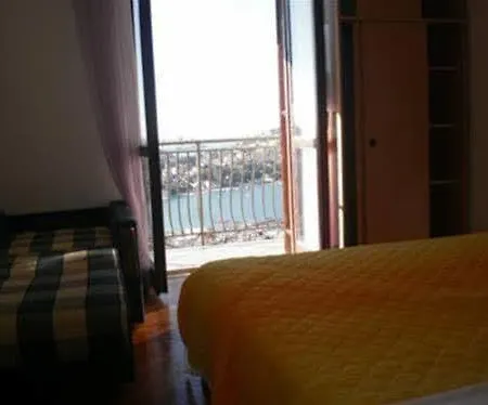 Pensión Pansion Panorama 3*