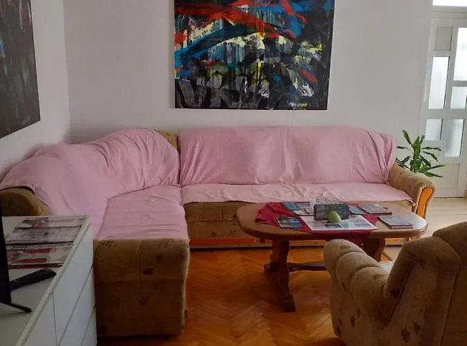 Pensión Pansion Panorama 3*